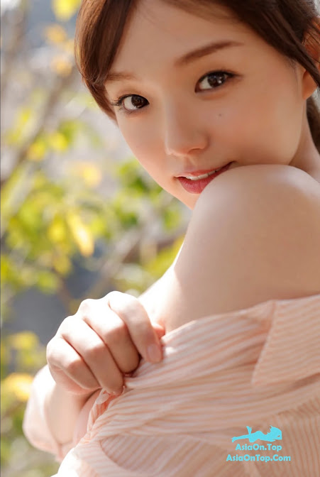 FRIDAY 2022.11.25 Ai Shinozaki 篠崎愛 – Pre-release Premiere 30 Cuts And Movies