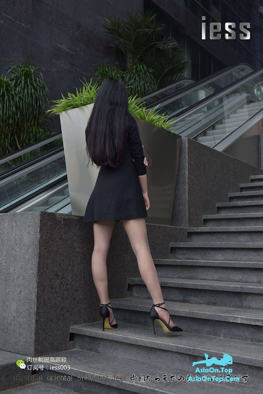 IESS异思趣向 SXJ.013 Xin Xin