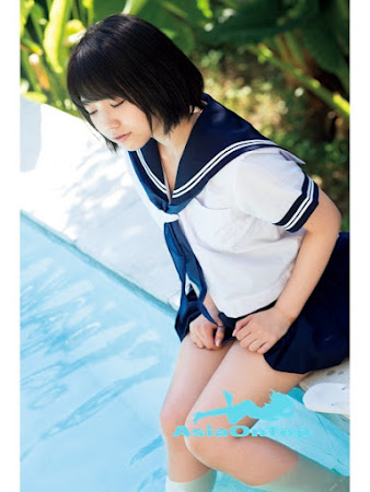 Photobook 2018-07-25 Makoto Toda 戸田真琴 Senritsu 旋律