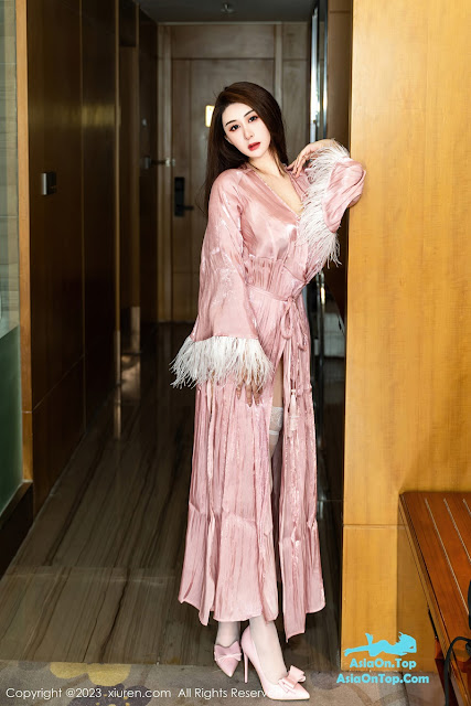 XIUREN No 7203 – Wang Li Ding Ya (王俪丁呀)