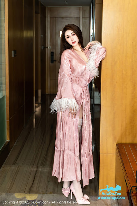 XIUREN No 7203 – Wang Li Ding Ya (王俪丁呀)