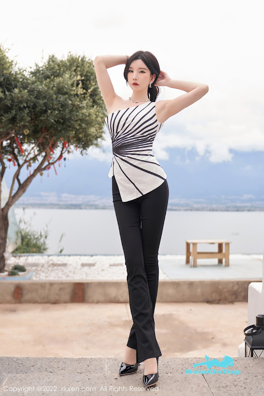 XIUREN No 5361 – Zhou Yuxi (周于希Sally)