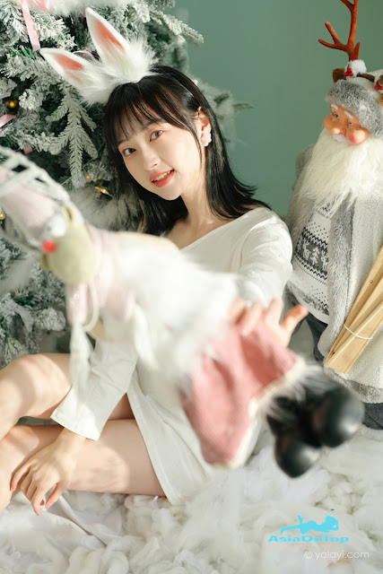 YaLaYi 雅拉伊 Vol 883 – 京京