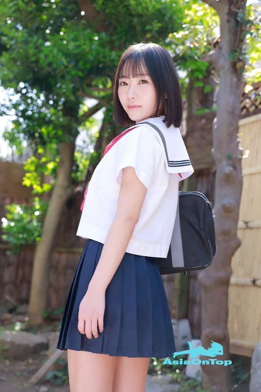 Photobook 2022-04-27 Yui Shirasaka 白坂有以 Born in Tanabata 七夕生まれ