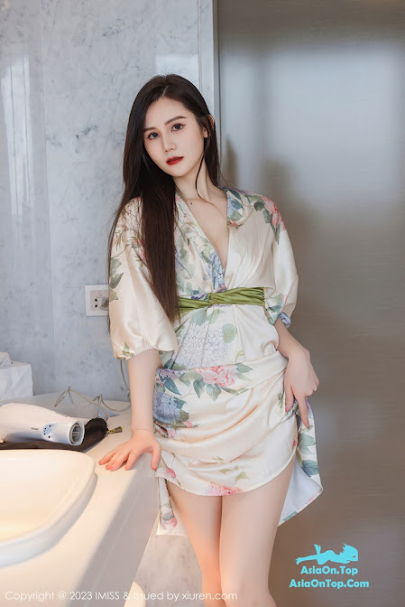 IMiss – AOT – Vol 745 Sisy Si (SISY思)