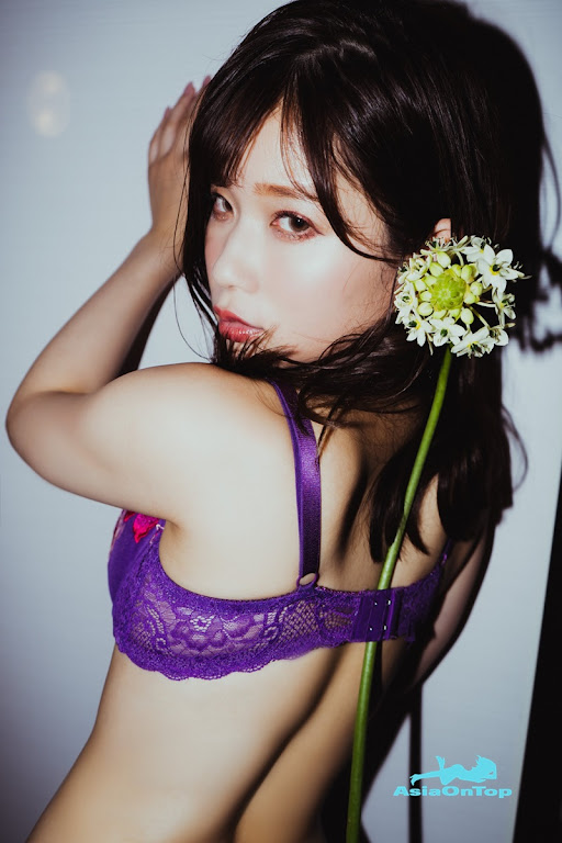 Photobook Rena Momozono 桃園怜奈 – Escape No Watermark