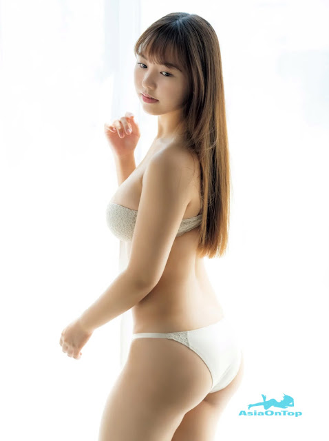 FRIDAY 2022-12-15 Hongo Yuzuha 本郷柚巴 – Heartfelt Love