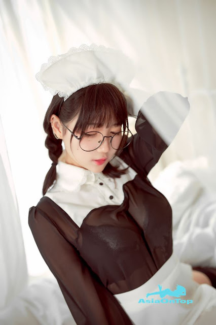 Coser@周叽是可爱兔兔 Vol.036: 眼镜女仆 glasses maid