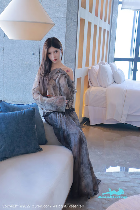 XIUREN No 5857 – Hebe韩心雨