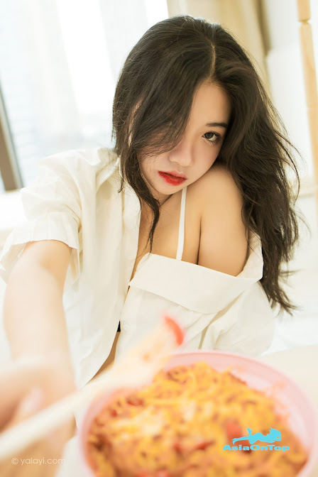 YaLaYi 雅拉伊 Vol 845 – 孙小怡