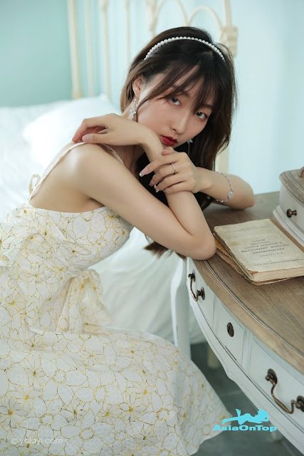 YaLaYi 雅拉伊 Vol 826 – 佳佳