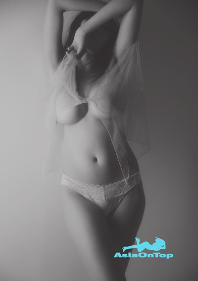 Photobook Tomomi Morisaki 森咲智美 – Love Art