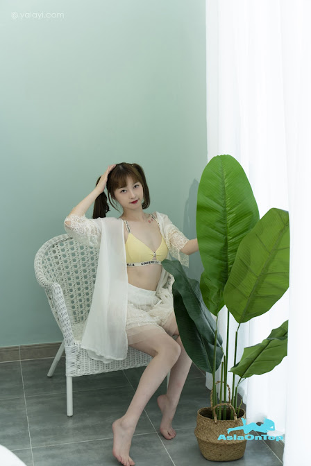 YaLaYi 雅拉伊 Vol 848 – 诗咏