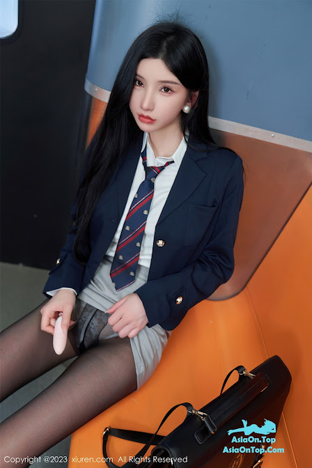 XIUREN No 7086 – Zhou Yu Xi Sally (周于希Sally)