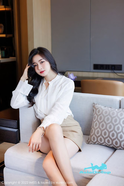 IMiss – AOT – Vol 656 Vanessa