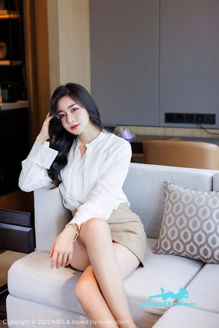 IMiss – AOT – Vol 656 Vanessa