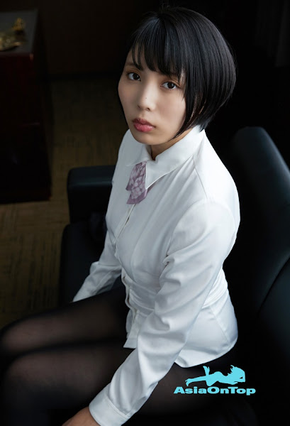 Photobook 2019-06-01 Kaoru Yasui 安位薫 – A New Employee Yasui-san