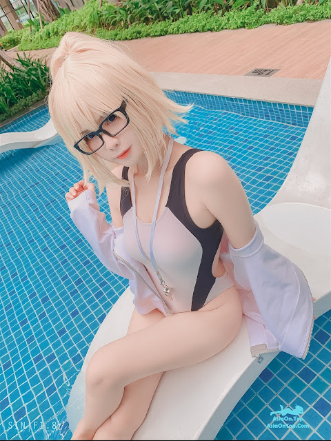 Coser@Pyon – Jeanne_D Arc Swiming