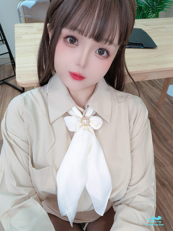 Coser@日奈娇 – 秘书