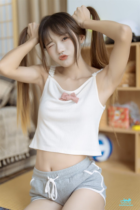 Coser@兔子Zzz不吃胡萝卜 – 早安少女