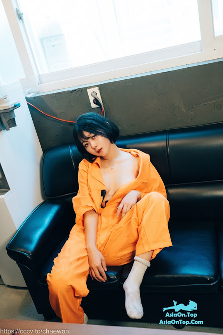 Loozy Zia 지아 – Garage Girl