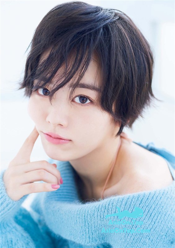 Weekly Big Comic Spirits 2023 No.51 伊原六花