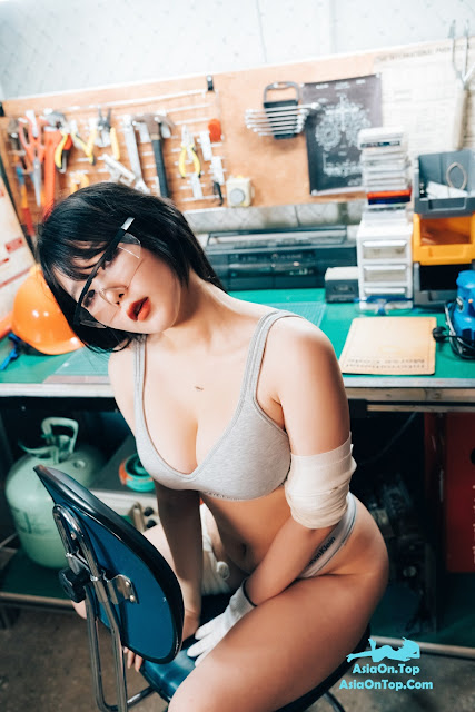 Loozy Zia 지아 – Fetish Girl