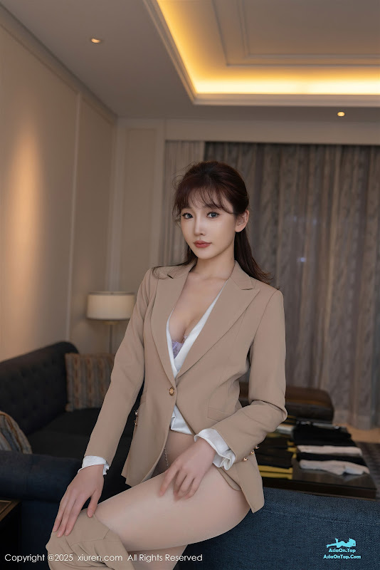 XiuRen秀人网 No.9881 陆萱萱