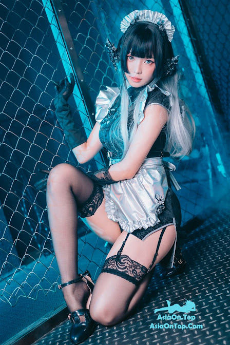 Coser@Ely_eee (ElyEE子) – 賽博女僕 Melanite黑榴石