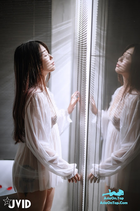 JVID Mini 肉包 – Hot Lover A