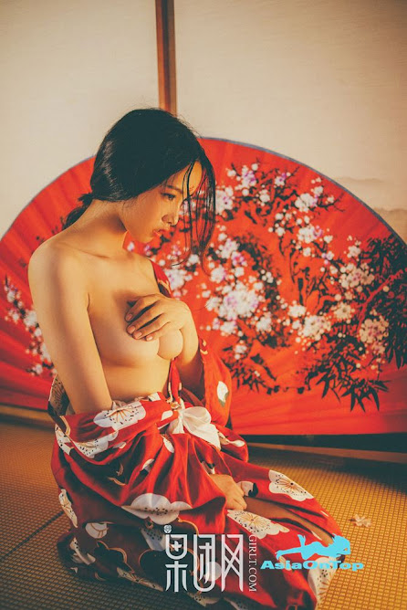 GIRLT – AOT – No 065