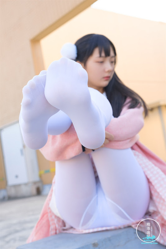 Coser@稚乖画册 – 晴空 06 夜夜 天台粉裙