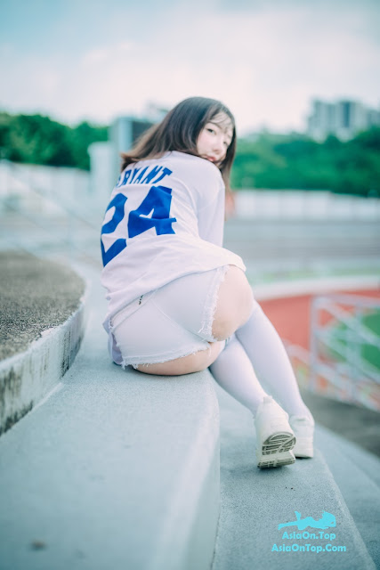 DJAWA Son Ye-Eun 손예은 – Cheer Up In The Summer B