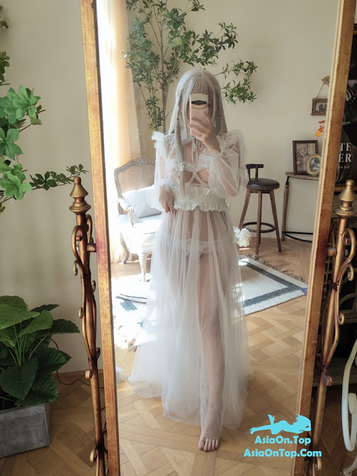 Coser@日奈娇 – 白纱衣