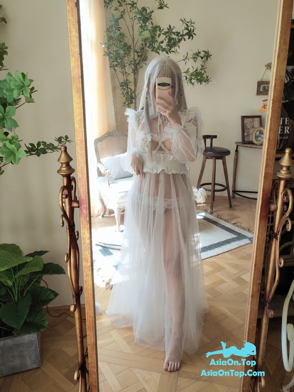 Coser@日奈娇 – 白纱衣