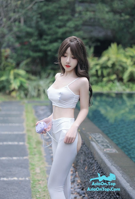 XR Uncensored Tao Yao Yao 桃妖夭 – 戶外情趣未上架无码流出