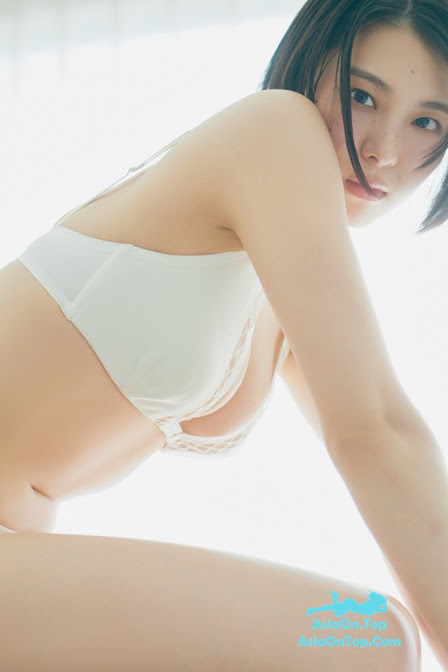 FRIDAY Sagara Iori 相楽伊織 – Lightroom