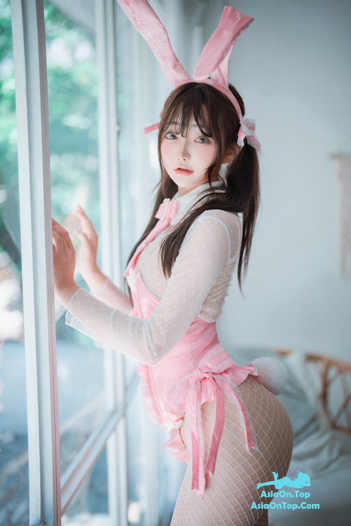 DJAWA Newbom – The Year of the Pink Bunny S.Ver