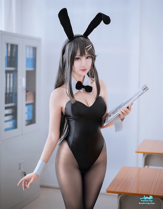 Coser@羽生三未 – 兔女郎