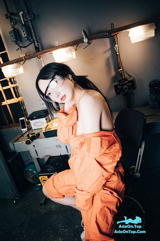 Loozy Son Ye-Eun 손예은 Where Are My Tools