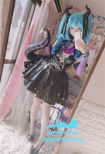 Coser@习呆呆 – 小悪魔ミク