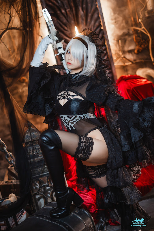 Coser@蜜汁猫裘 – 2B